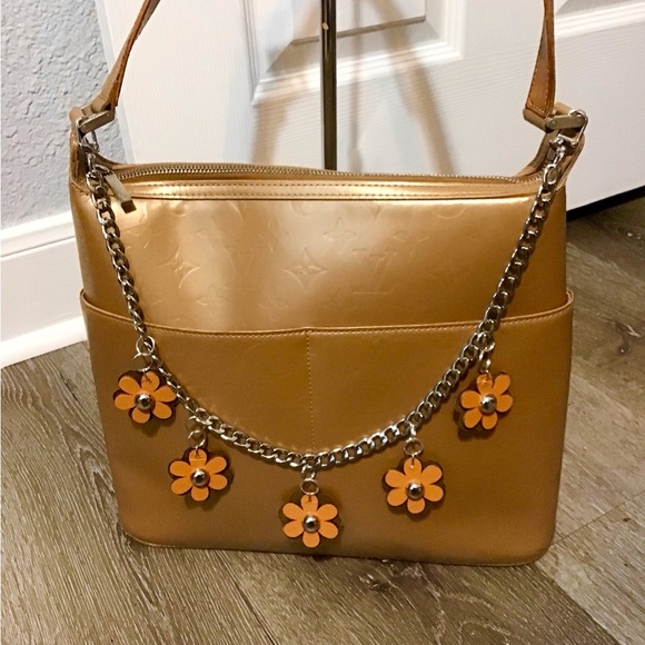 Louis Vuitton Bags - Picture 7 of 16